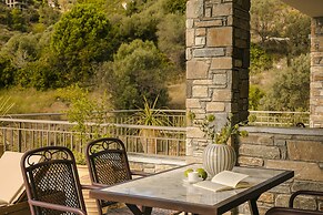 Paramithenio Village Beach Resort & Spa