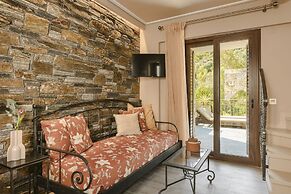 Paramithenio Village Beach Resort & Spa