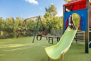 Paramithenio Village Beach Resort & Spa