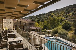 Paramithenio Village Beach Resort & Spa