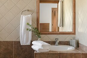 Paramithenio Village Beach Resort & Spa