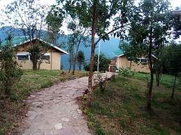 Bwindi Orugano Lodge