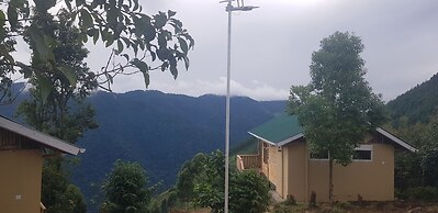 Bwindi Orugano Lodge