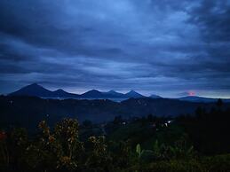 Bwindi Orugano Lodge