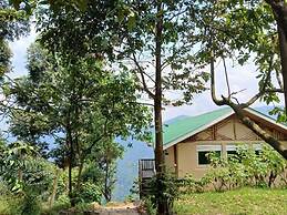 Bwindi Orugano Lodge