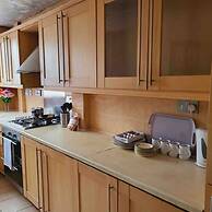 Room in House - Modern Double Room In City Centre