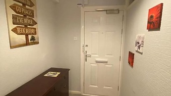 Room in Apartment - Normanton - Deluxe Double Room