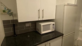 Room in Apartment - Normanton - Deluxe Double Room