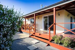 Owen's Hideaway by the BNB Collection