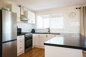 Owen's Hideaway by the BNB Collection