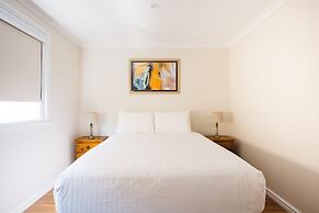 Owen's Hideaway by the BNB Collection