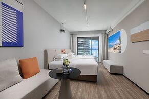 poltton international hotel