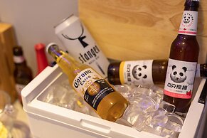 poltton international hotel