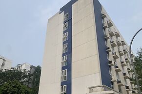 Barata Residence Aeropolis