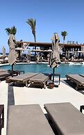 9 Grand Sapphire 2 Bed 2 Bath Pool Beach