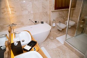 Wyndham Residences Aqkol