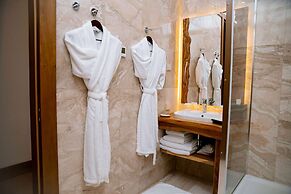 Wyndham Residences Aqkol