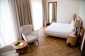 Wyndham Residences Aqkol