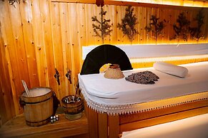 Wyndham Residences Aqkol