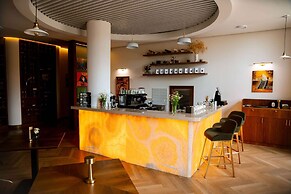 Wyndham Residences Aqkol