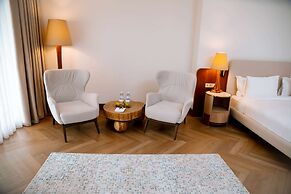 Wyndham Residences Aqkol