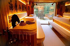 Wyndham Residences Aqkol