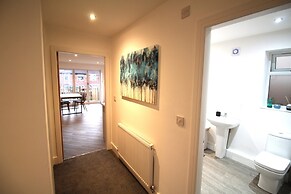 2 Bed Bungalow - Large Enclosed Garden - New Build