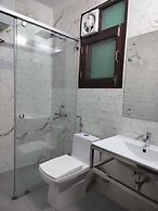 Elite 32 Avenue - Near Google Building