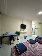 OYO 90895 Hotel Ikia