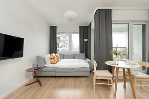Gray Cosy Studio in Poznań by Renters