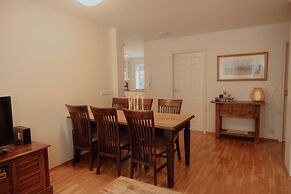 Gamli Skolinn Husavik