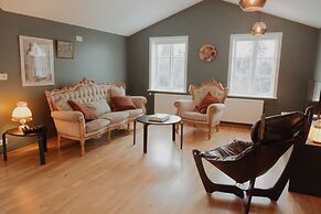 Gamli Skolinn Husavik