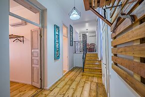 H&B apartments Vasil Petriashvili