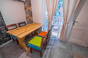 H&B apartments Vasil Petriashvili