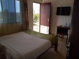 Westwind Hotel Meru