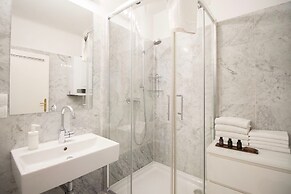 HeyMi Apartments Post