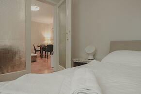 HeyMi Apartments Post