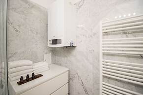 HeyMi Apartments Post