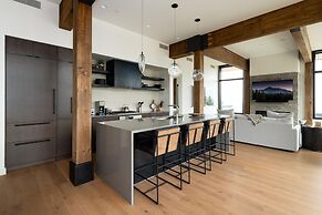 201 Lakelodge 3 Bedroom Condo by Moonlight Basin Lodging