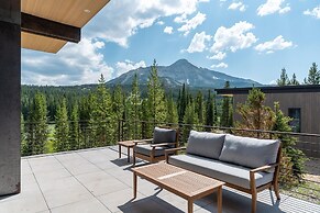 11 Treeline 4 Bedroom Home by Moonlight Basin Lodging