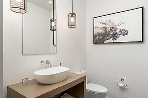 11 Treeline 4 Bedroom Home by Moonlight Basin Lodging