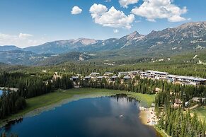 11 Treeline 4 Bedroom Home by Moonlight Basin Lodging