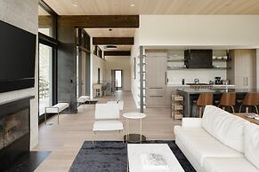 11 Treeline 4 Bedroom Home by Moonlight Basin Lodging