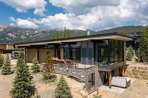 11 Treeline 4 Bedroom Home by Moonlight Basin Lodging