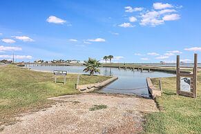 A Wave From It All Rryc22 3 Bedroom Condo by RedAwning