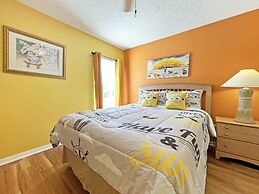 Hampton Retreat 5 Bedroom Home by RedAwning