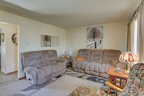 Family-friendly Home w/ Fire Pit ~ 10 Mi to Akron!