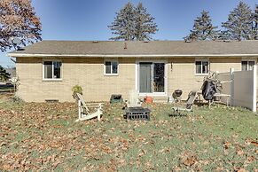 Family-friendly Home w/ Fire Pit ~ 10 Mi to Akron!