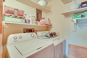 Family-friendly Home w/ Fire Pit ~ 10 Mi to Akron!