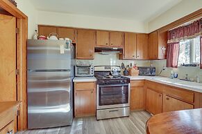 Family-friendly Home w/ Fire Pit ~ 10 Mi to Akron!